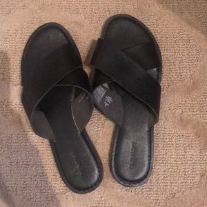 Old navy black sandals